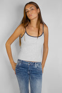 Scoop neck top