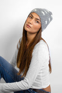 Star print knit beanie