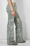 Wide-leg pants