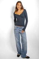 Low-waist jeans