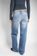 Low-waist jeans