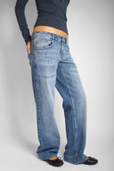 Low-waist jeans
