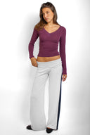 Wide-leg joggers with a side stripe