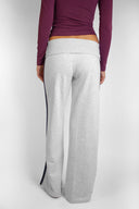 Wide-leg joggers with a side stripe