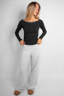 T-shirt with a boat neckline and lace