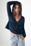 V-neck T-shirt with lace