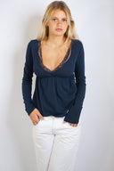 V-neck T-shirt with lace