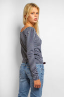 Boat neck T-shirt with small buttons